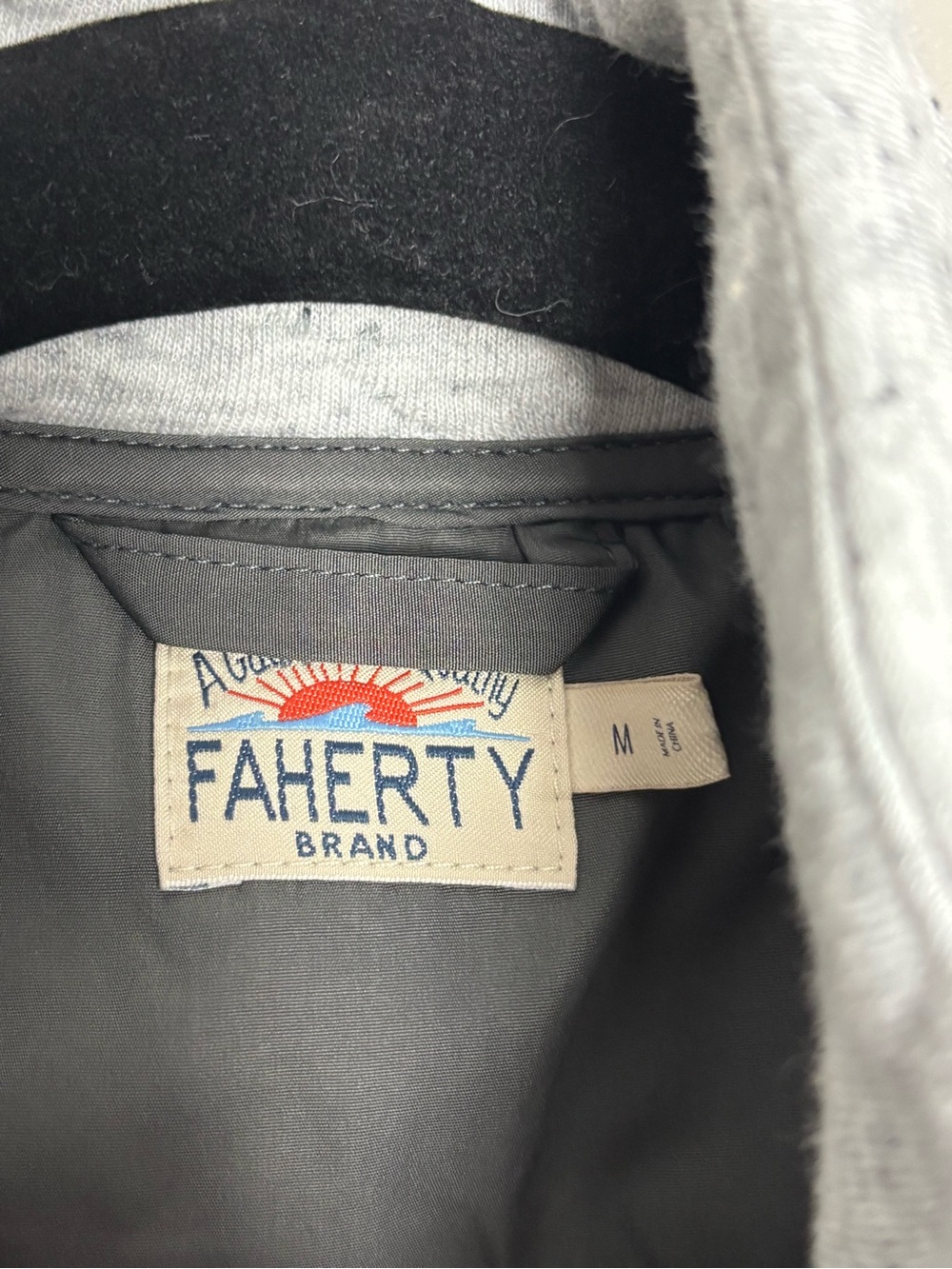 Faherty Men’s Epic Quilted Fleece Light Gray Cotton Blend Zippered Vest Medium - Picture 9 of 16